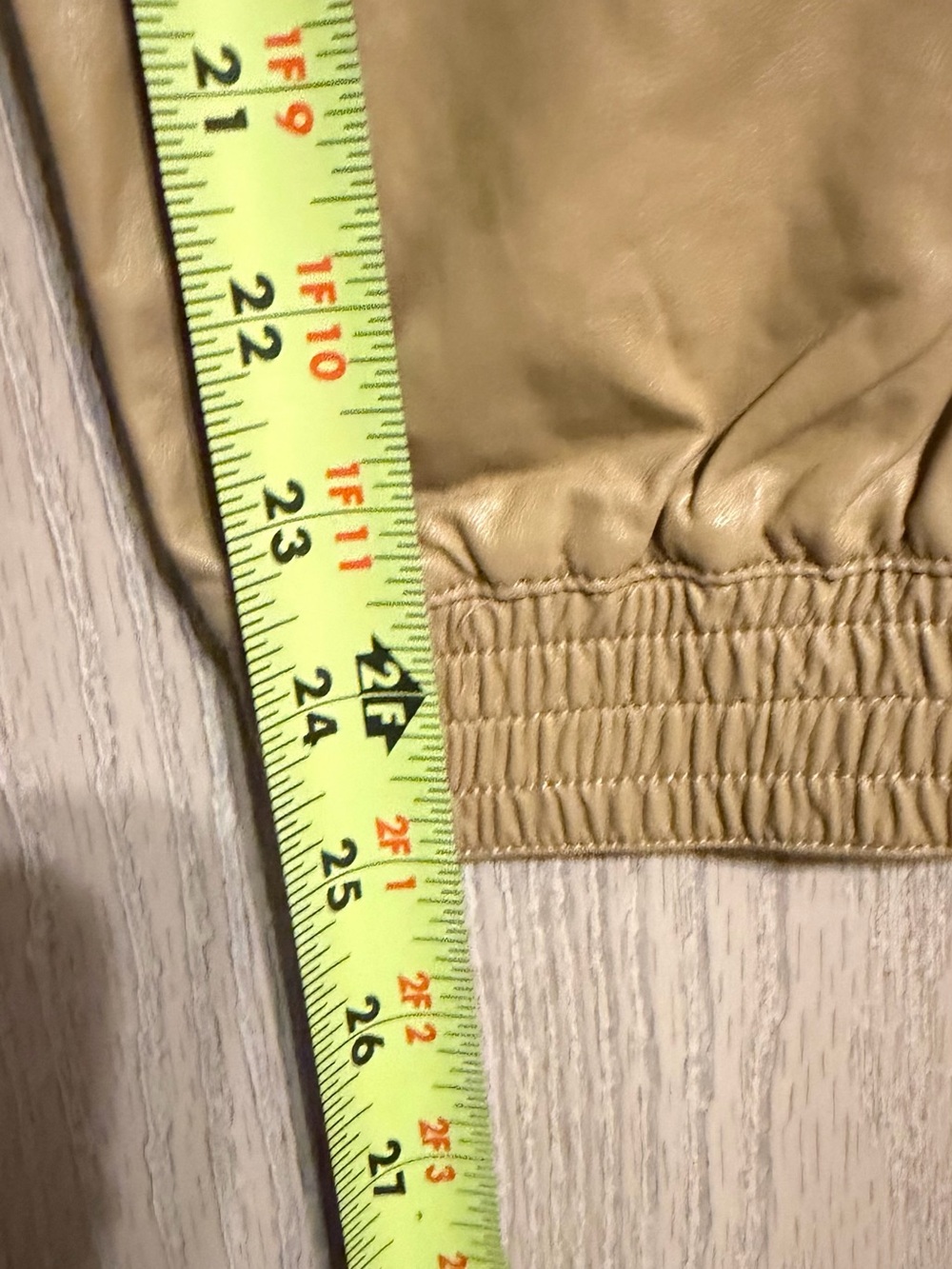 Stella Luce Camel Faux Leather Jogger Pants Size Small - Picture 14 of 16